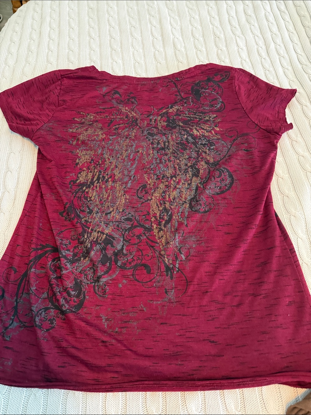 Maurices Fuchsia Short Sleeve Scoop Neck Top with Metallic Accent Last offer! - Picture 3 of 3